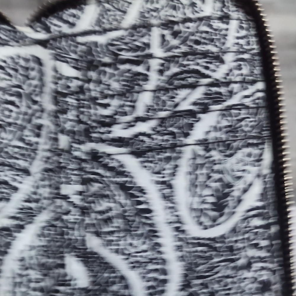 Vera Bradley Elegant Black Crossbody Bag - Picture 7 of 8